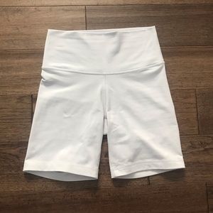 TNA Light Grey 7” Biker Shorts Size Small